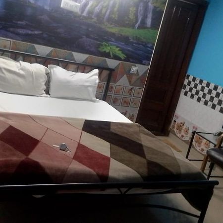 Hotel New Apple Rose Chandigarh Near Railway Station Dariya Uco Bank Ke Pass חדר תמונה