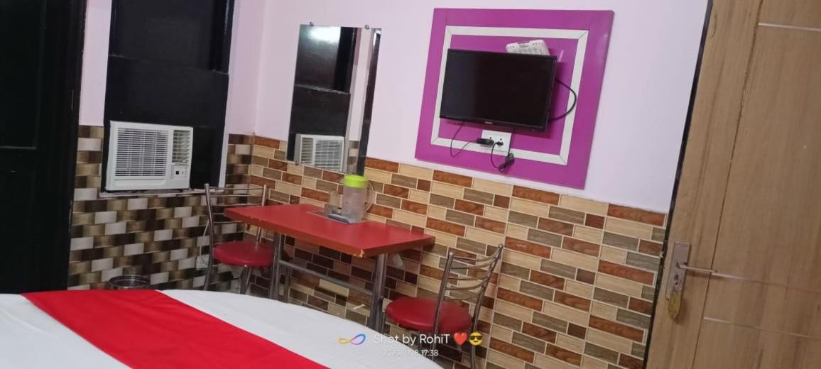 Hotel New Apple Rose Chandigarh Near Railway Station Dariya Uco Bank Ke Pass מראה חיצוני תמונה